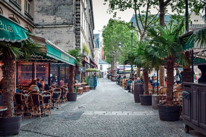 Paris La Marais District Guided Walking Tour - Hotel de Ville: Where Revolutionary Planning Meets City Power