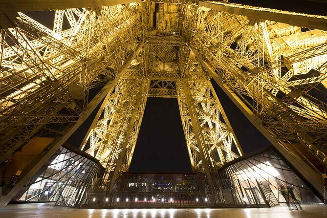 Paris Late Dinner at Eiffel Tower's Madame Brasserie Restaurant - Eiffel Tower Late Dinner at Madame Brasserie: what you’re really buying