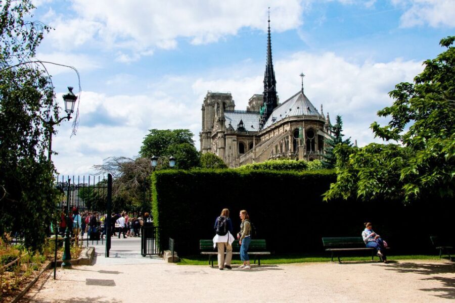Paris Latin Quarter 2-Hour Private Walking Tour - Hôtel de Cluny: rare profane Gothic you won’t guess from the street