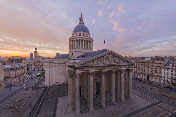 Paris Latin quarter: Private walking tour with a local guide - Why the Latin Quarter feels different with a local guide