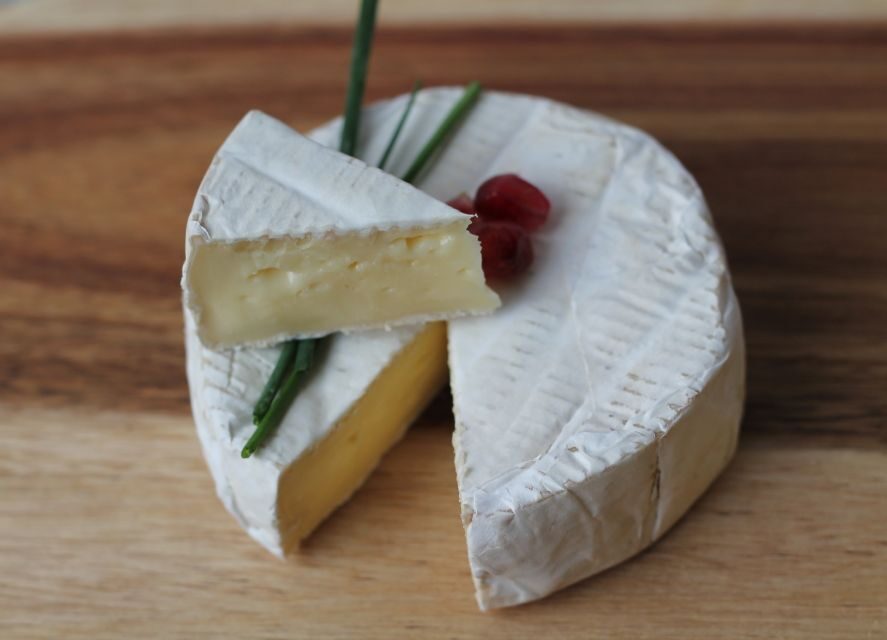 Paris: Latin Quarter Traditional Food Tour with Full Meal - Should you book this Latin Quarter traditional food tour?
