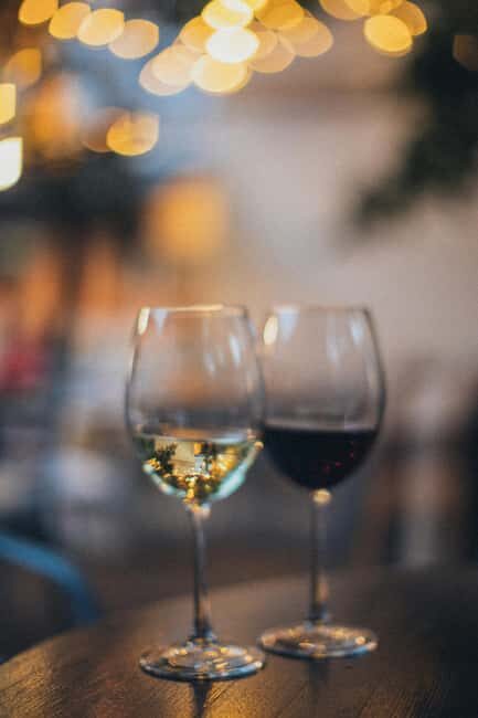 Paris Le Marais Food Tour: Full Traditional French Feast - Why Le Marais is the perfect stage for French food