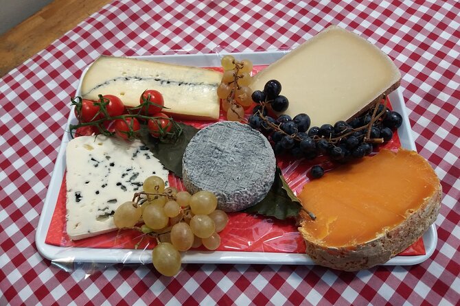 Paris Le Marais Food Tour With 10+ Tastings, Cheese, Wine & More - Coffee and croissant, then a baguette lesson that actually helps