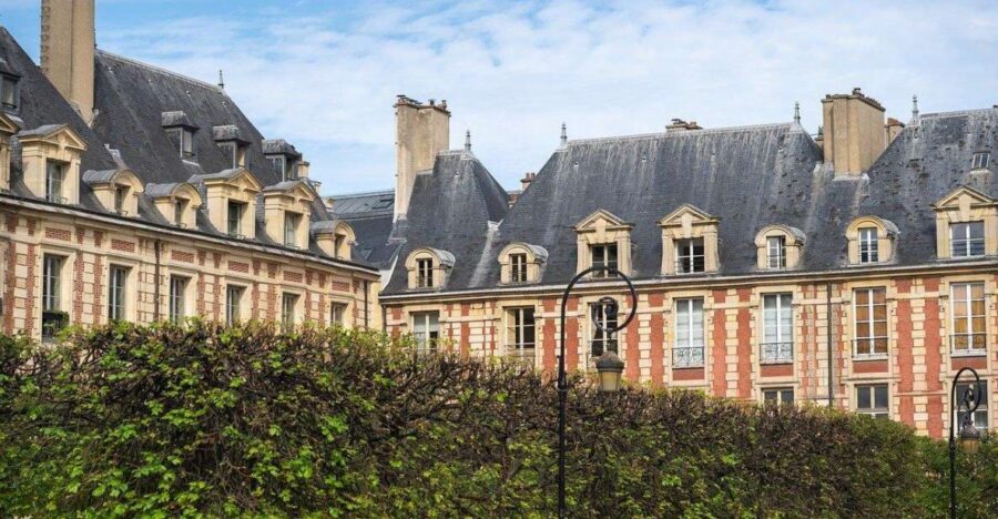 Paris: Le Marais Highlights Guided Small Group Walking Tour - Key highlights you’ll actually feel on the walk
