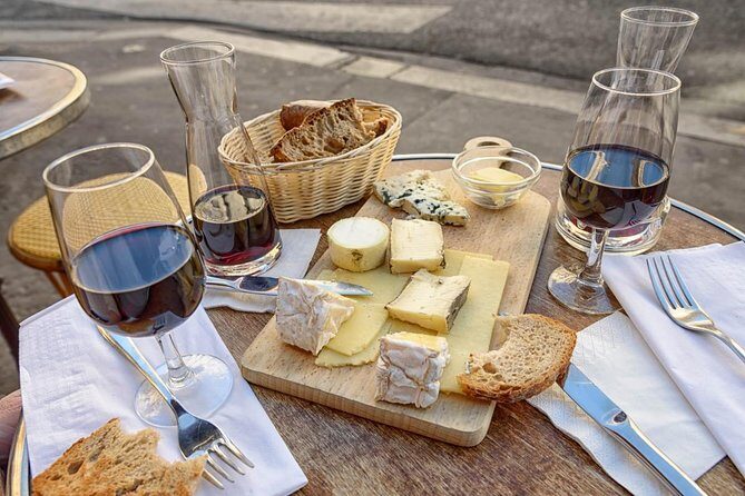 Paris Le Marais Historical Walking Tour with Wine and Cheese Tasting - Meeting on Rue Saint-Antoine at 4:30 pm