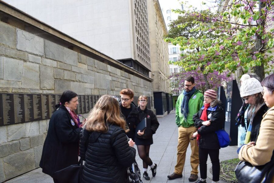 Paris: Le Marais & Montmartre Jewish History Walking Tour - The Holocaust Memorial Stop: What the Exterior Experience Gives You