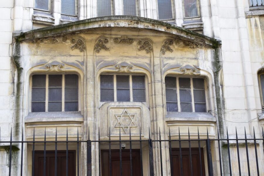 Paris: Le Marais & Montmartre Jewish History Walking Tour - Price and Logistics: Is $80 a Fair Deal for 210 Minutes?