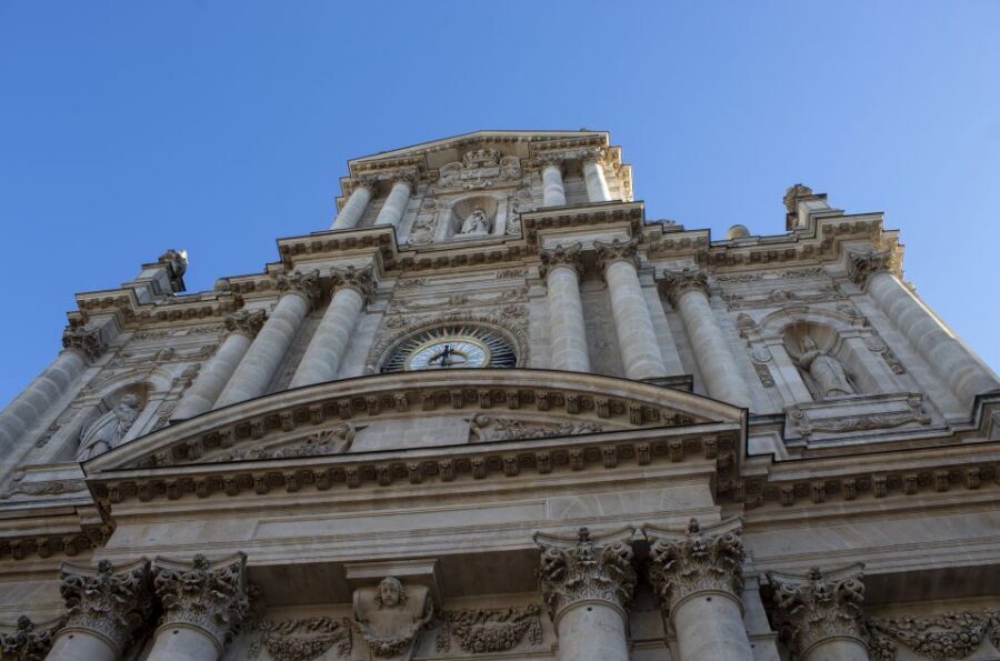 Paris Le Marais Walking Tour: Small Group Experience - Place des Vosges and Hôtel de Sully: architecture you can read, not just admire