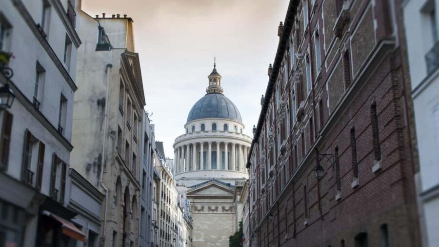 Paris: Left Bank Food & Wine Tour in the Latin Quarter - The wine cellar tasting: pairing wine with what you already ate
