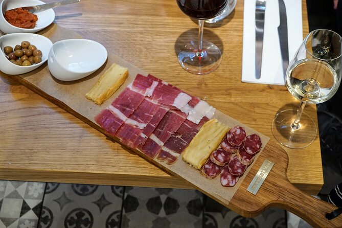 Paris: Left Bank Food & Wine Tour with Latin Quarter Market - Dietary needs: what’s possible and what to plan around