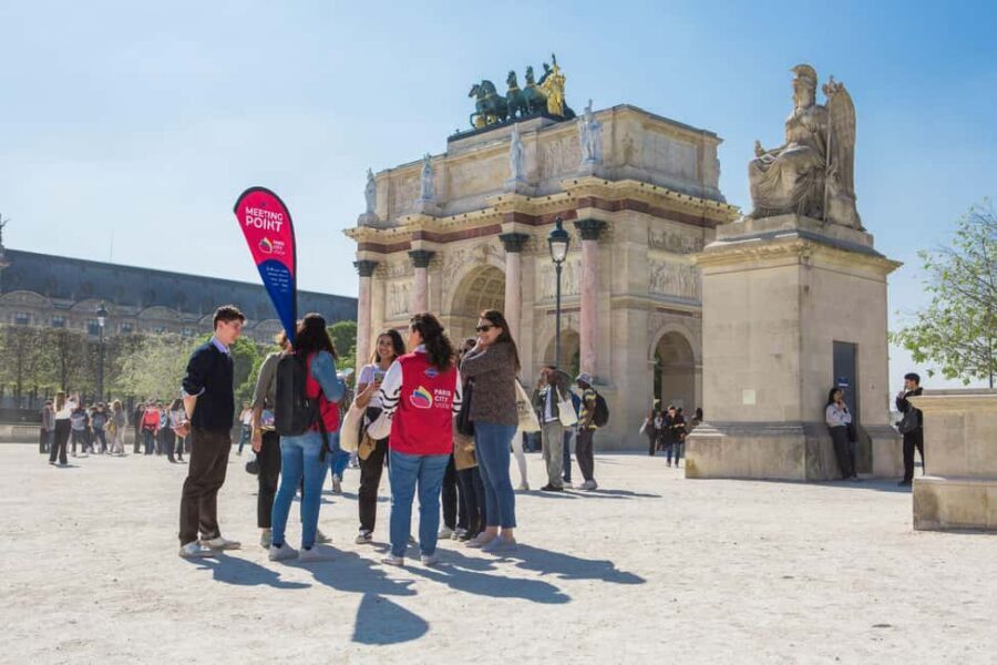 Paris: Louvre Museum Fast Entry and Hop-On Hop-Off Bus Tour - How the Stop Mix Helps You Manage Crowds and Time