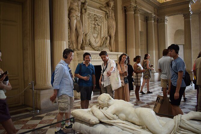 Paris Louvre Museum Private Guided Tour with Pre-Reserved Tickets - Why This Mix of Art Works Together (Caryatids to Winged Victory)