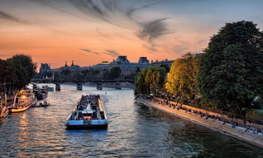 Paris: Louvre Museum & River Cruise Priority Access Tickets - Small group energy: good for focus, not a magic wand