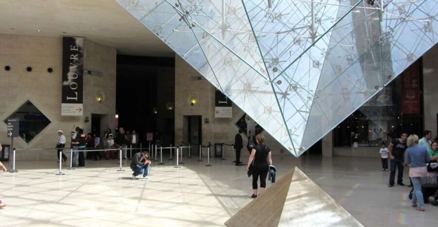 Paris: Louvre Museum Skip-The-Line Tour - Meeting at Arc de Triomphe du Carrousel: where your tour really starts