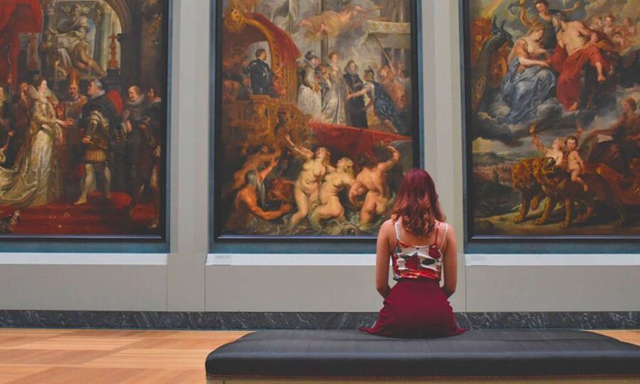 Paris: Louvre Museum Ticket with Audio guide - Pacing through thousands of works without burning your feet