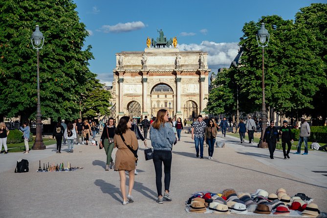 Paris Louvre PRIVATE TOUR with a Local Private Guide - After the Tour: Keep Exploring at Your Own Pace