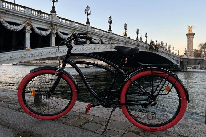 Paris Main Sights Bike Tour - Vendôme to the Tuileries: Paris at postcard speed