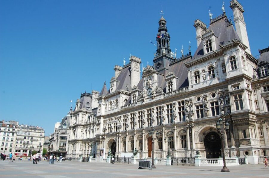 Paris Marais Quarter 2-Hour Private Walking Tour - The Marais in 2 hours: a compact timeline you can walk
