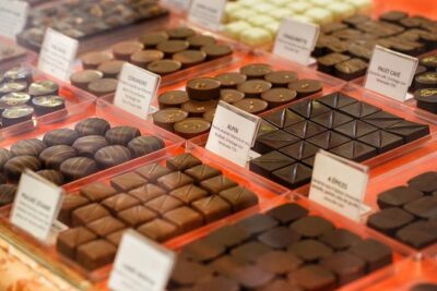 Paris Marché d’Aligre Walking Tour with Chocolate and Cheese Tasting - The tastings you get: cheese, chocolate, wine or soda, and lunch