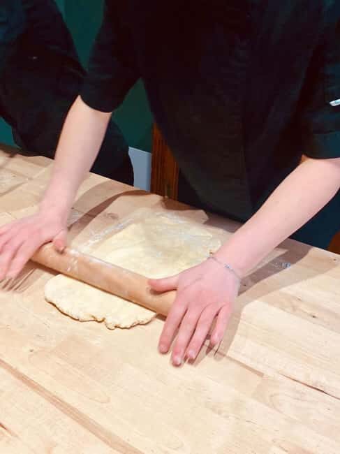Paris: Millefeuille baking class with a chef - Drinks, pace, and when you actually get to eat