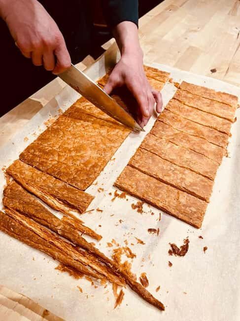 Paris: Millefeuille baking class with a chef - Taking it home: transport packaging that actually helps