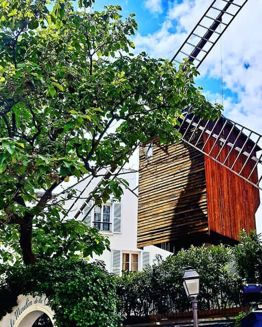 Paris: Montmartre Drawing tour with a local artist - Who should book this Montmartre drawing tour