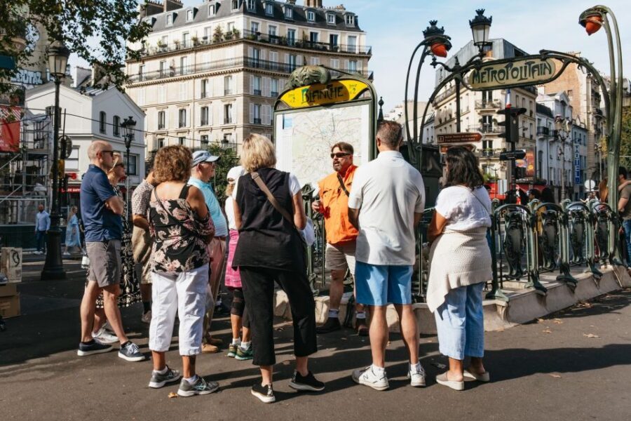 Paris: Montmartre Food and Wine Guided Tour - Savory interludes: amuse-galettes and brut cider