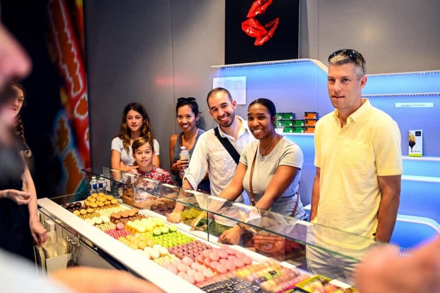 Paris: Montmartre Food Tasting Walking Tour with Secret Dish - Artisanal chocolates and macarons to start your Montmartre tour