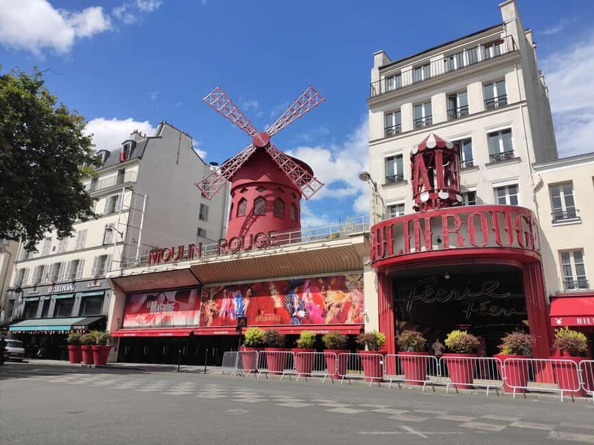 Paris : Montmartre highlights walking tour - Starting at Place Blanche: the easiest way to begin without getting lost