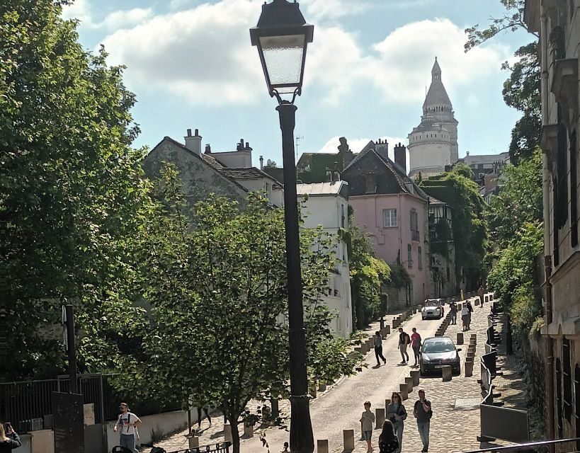 Paris: Montmartre Private Guided Tour & River Cruise Option - Place du Tertre: where the art happens (and you get real time to enjoy it)