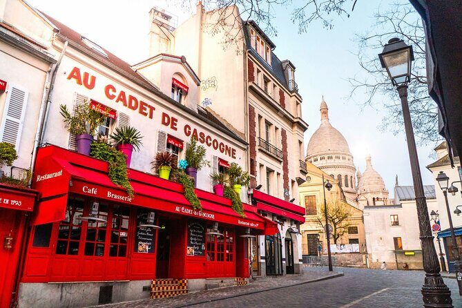 Paris - Montmartre Small Group Walking Tour with a True Local - Van Gogh’s Paris era and Renoir at Moulin de la Galette