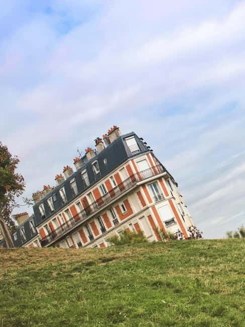 Paris: Montmartre. The old artist village+its unique charm. - Finishing at Sacré-Cœur: Highest Point, Big Reward