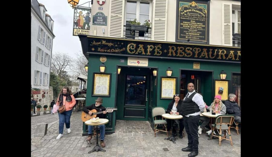 Paris: Montmartre Tour with Sacré-Cœur (Wine Tasting Option) - Montmartre on foot: why this neighborhood still pulls people in