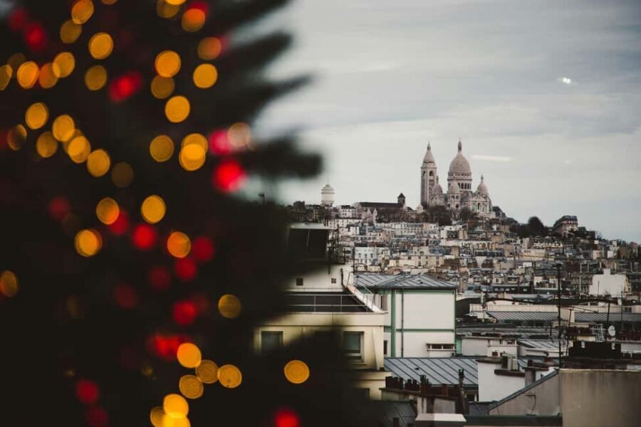 Paris: Montmartre Walking Tour with Sacré-Cœur Basilica - From Blanche Metro to Moulin Rouge: the tour starts where the legend begins