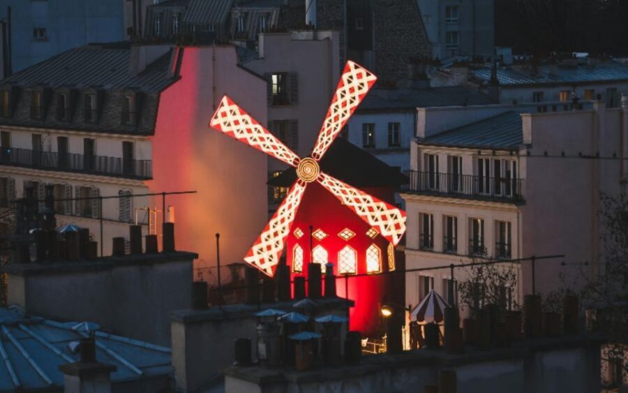 Paris: Montmartre Walking Tour with Sacré-Cœur Entry Option - Key reasons this tour works