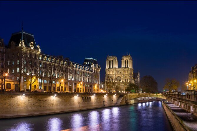 Paris Murder Mystery: Death on the Seine Quest and Tour - Death on the Seine: an 1880s puzzle run across classic Paris