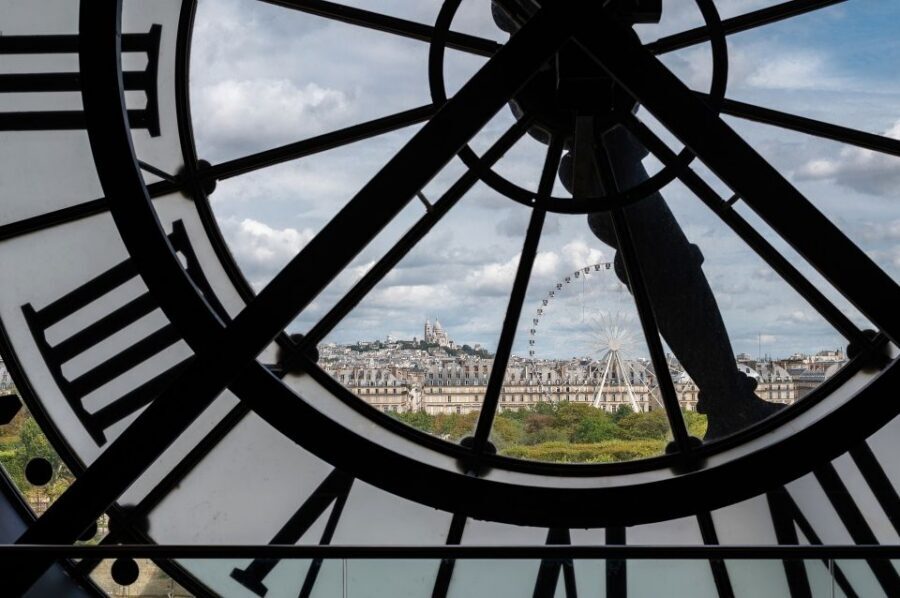 Paris: Musée d'Orsay Private Guided Tour with Reserved Entry - Beyond the famous names: Neoclassicism, Realism, and Symbolism