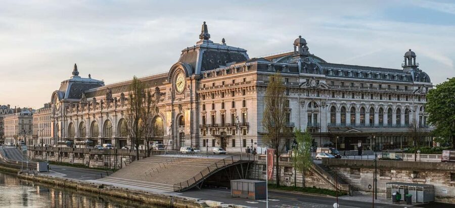 Paris: Musée d'Orsay Walking Tour With Reserved Access - Reserved access plus a short briefing: how the flow works