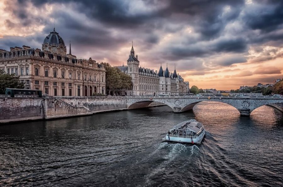 Paris Mysterious and Dark Stories Walking Tour - Small Group - What Guides Like Lou and Walid Do Well (And Why You’ll Feel It)