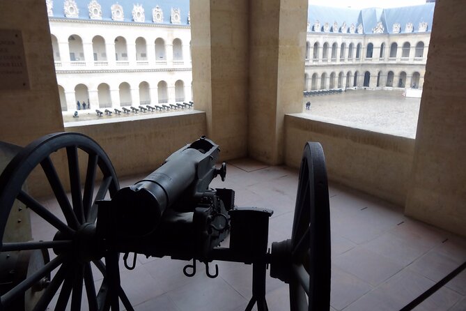 Paris: Napoleon’s Tomb and the Invalides Small-Group Guided Tour - What the small-group cap changes (and why you’ll feel it)