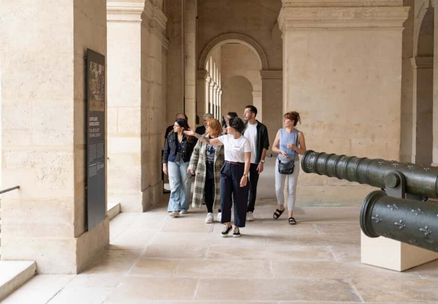 Paris: Napoleon’s Tomb & Invalides Small Group Guided Tour - Why the small group (8 or fewer) makes the whole thing better