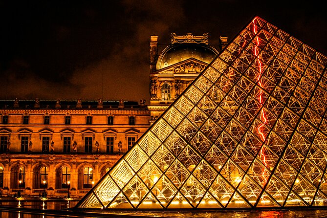 Paris: Night at the Louvre 6-people Max Guided Experience - Key things to know before you go