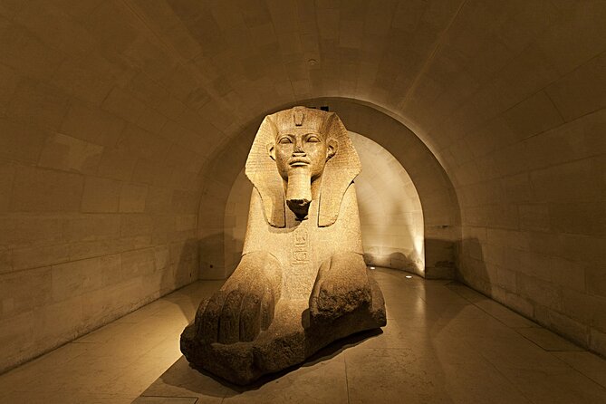 Paris: Night at the Louvre 6-people Max Guided Experience - Why a 6 pm Louvre Highlights Tour Feels Different