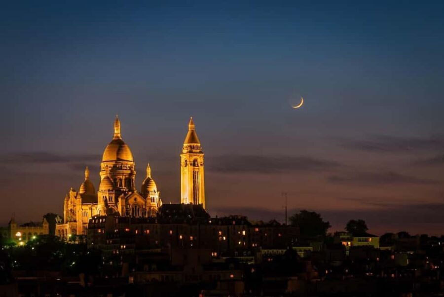 Paris: Night City Tour in a van for up to 7 people - Musée d’Orsay and the river-side palaces: a more elegant finish