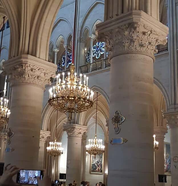 Paris: Notre Dame Exterior, Latin Quarter Tour and Pantheon - Île de la Cité: where the tour keeps you oriented