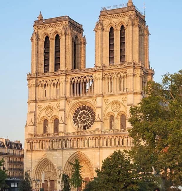 Paris: Notre Dame Exterior, Latin Quarter Tour and Pantheon - Le Procope: the oldest café stop isn’t just a photo