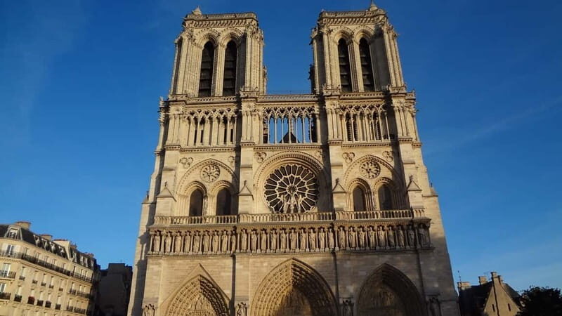 Paris: Notre Dame Exterior Private Tour - From medieval Paris to today: how the guide connects 850+ years