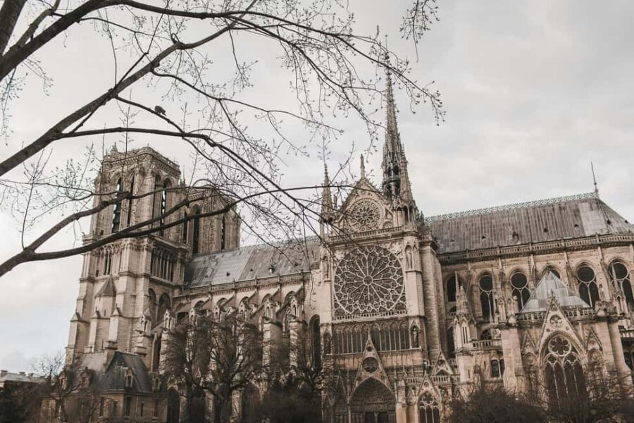 Paris: Notre Dame Exteriors and Ile de la Cité Walking Tour - Why Île de la Cité is the smartest “first Paris day” story