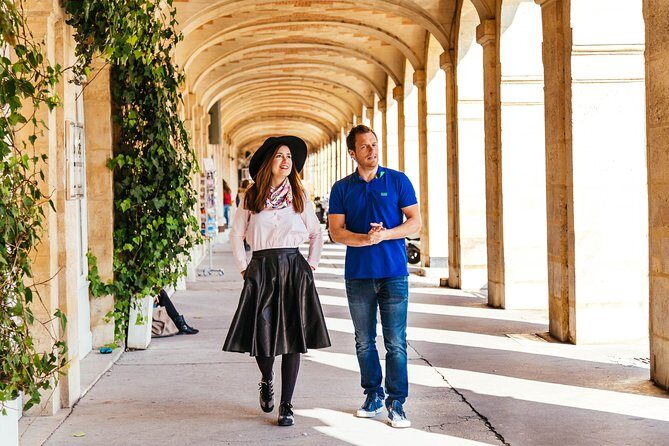 Paris Off the Beaten Track: Latin Quarter Private Tour - Meeting at Saint-Michel and starting in the right mindset