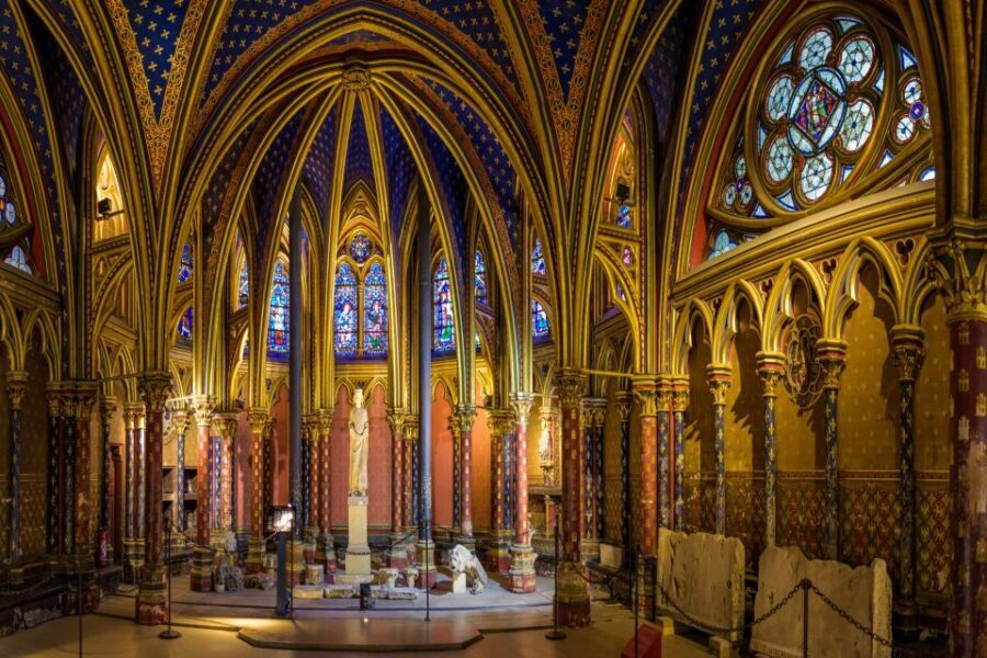 Paris Old Town Highlights Guided Walking Tour - Meeting point near Hôtel Louvre Saint-Honoré: starting with the right energy